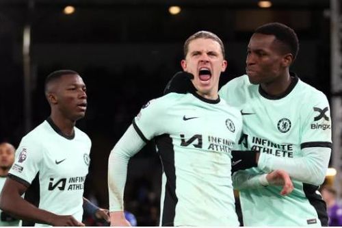 Thủ quân Gallagher tỏa sáng giúp Chelsea ngược dòng giành 3 điểm