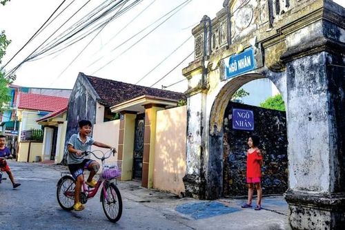 Ngôi làng ngàn năm tuổi trong lòng thành phố