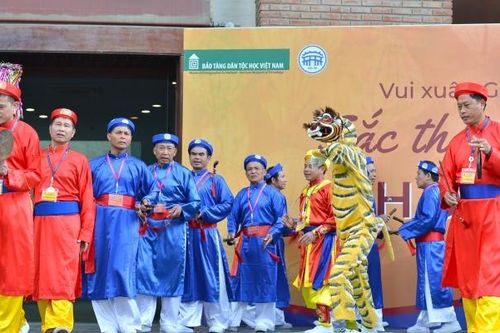 Ấn tượng điệu múa câu cá trong nghệ thuật hát múa Ải Lao