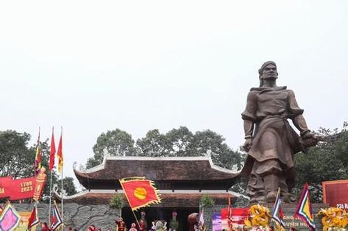Sẵn sàng nghi thức dâng hương, tế lễ khai hội Gò Đống Đa