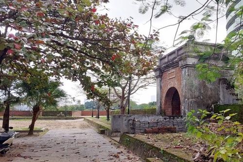 Tòa thành cổ nằm trong trung tâm TP Đà Nẵng