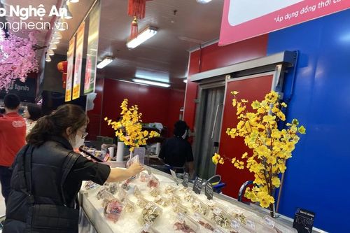 Nhiều siêu thị, chợ truyền thống mở cửa trở lại, thị trường giá cả bình ổn