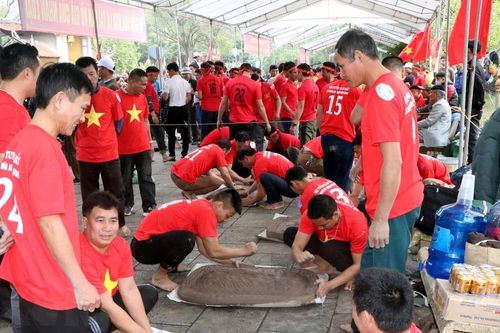 Pháo đất - Nét đẹp văn hóa đầu Xuân trong Lễ hội Côn Sơn-Kiếp Bạc