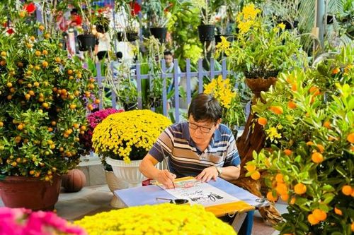 Tết ghé cà phê Tím ngắm hoa lan