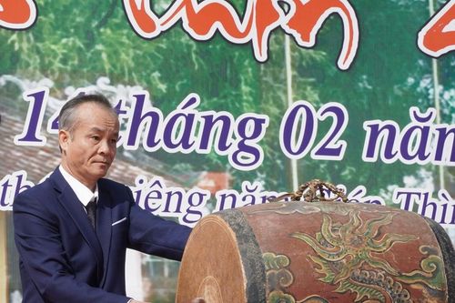 An Khê rộn ràng Hội Cầu Huê