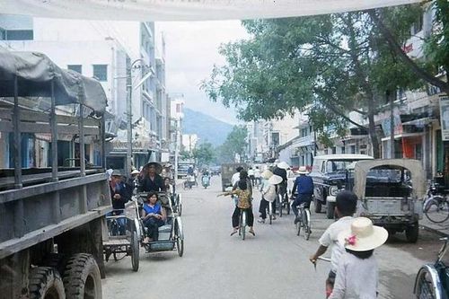 Thống Nhất xưa, Trần Phú nay