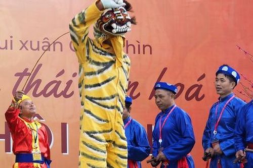 Độc nhất vô nhị màn múa câu cá trong nghệ thuật hát múa Ải Lao
