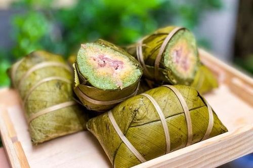 Bánh chưng gù Hà Giang làm bằng nguyên liệu gì mà thơm ngon nức tiếng?