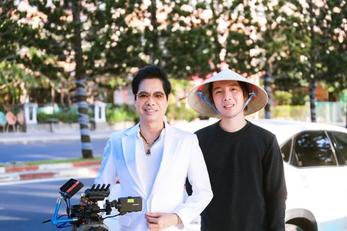 Ngọc Sơn lái xe mui trần, đọc Rap, kể chuyện tình yêu