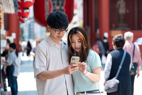 Thế hệ chạy KPI, cứu tê giác trắng trên Tinder