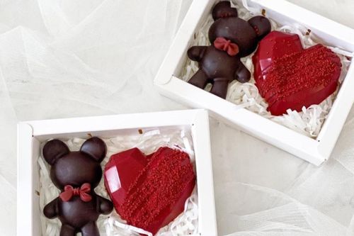 Chocolate vẫn đắt hàng dù Valentine trùng Tết