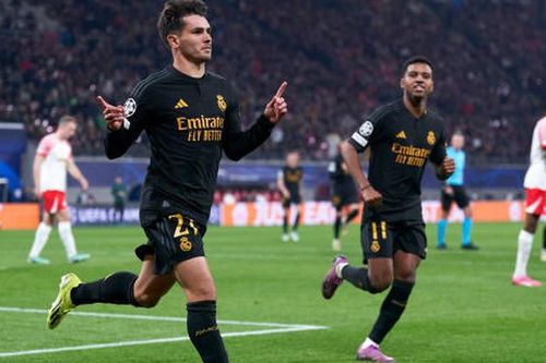 Brahim Diaz lập siêu phẩm hạ gục Leipzig, Real Madrid mở toang cánh cửa vào tứ kết cúp C1