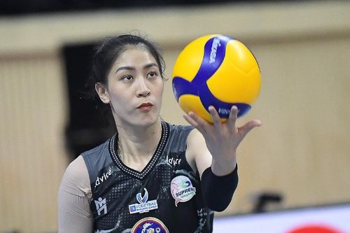 Tin nóng thể thao sáng 14/2: Hoa khôi bóng chuyền Việt Nam liên tiếp nhận tin vui ở Thái Lan, Premier League ra quyết định về MU
