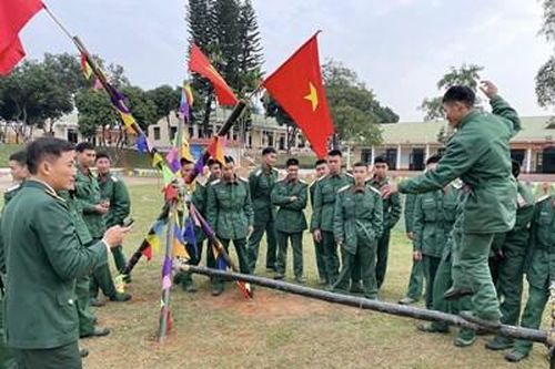 Ấm áp Xuân chiến sĩ ở Trung đoàn 3, Sư đoàn 324 (Quân khu 4)