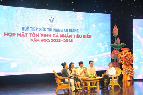 Quỹ Tiếp sức tài năng An Giang tôn vinh khen thưởng 133 cá nhân tiêu biểu