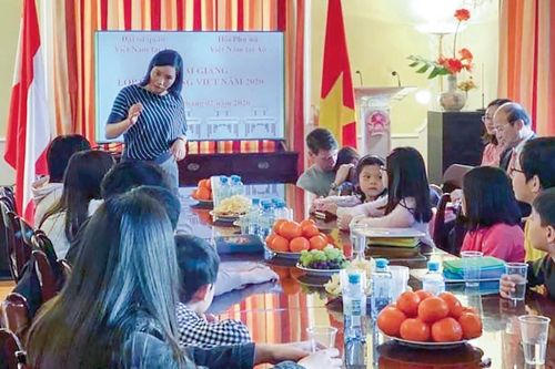 Tiếng Việt 'chắp cánh' tại Áo