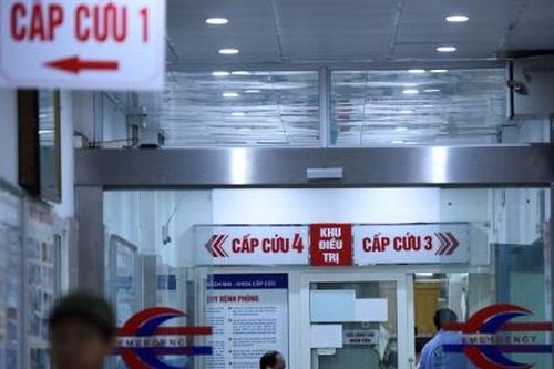 Số người khám bệnh, cấp cứu tăng hơn 30% trong sáu ngày Tết Giáp Thìn 2024
