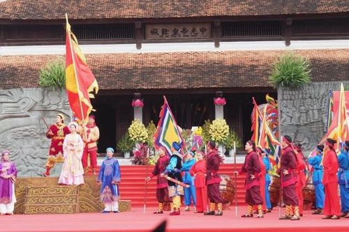 Hà Nội: Hàng nghìn người dân dự lễ kỷ niệm 235 năm Chiến thắng Ngọc Hồi - Đống Đa