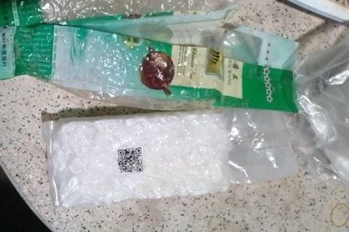 Du khách nhặt được gói nilon nghi chứa ma túy trên bãi biển Vũng Tàu