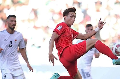 Sao tuyển Việt Nam được AFC vinh danh; Kết quả loạt trận vòng 1/8 Champions League sáng 14/2