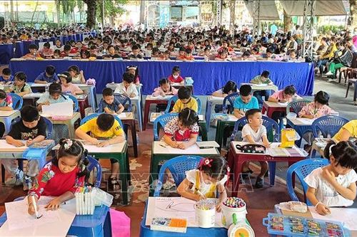 Trên 500 thí sinh tham gia Hội thi 'Cành cọ mùa Xuân' lần thứ 30