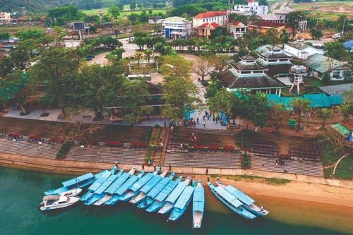Dịp Tết Nguyên đán khách du lịch đến Quảng Bình tăng cao
