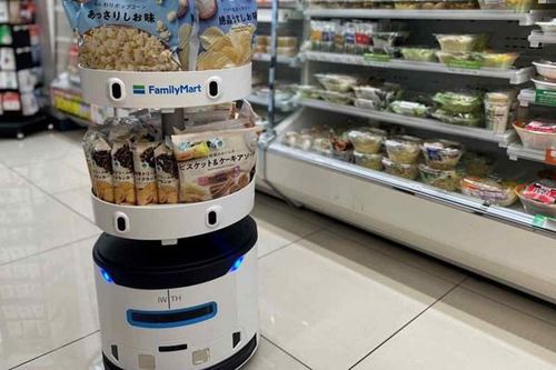 Robot ngày càng phổ biến tại các cửa hàng tiện lợi của Nhật Bản