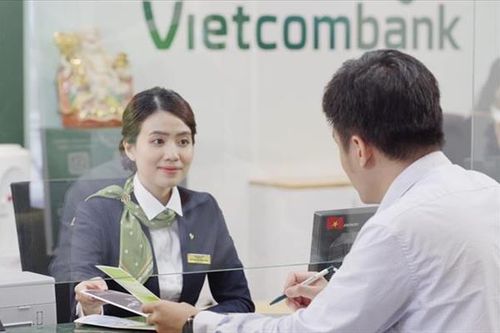 'Lì xì' tiền mặt và lãi suất cho nhiều giao dịch ngân hàng trong ngày 15, 16/2