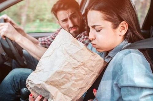 Đi xe điện dễ bị say hơn xe xăng?