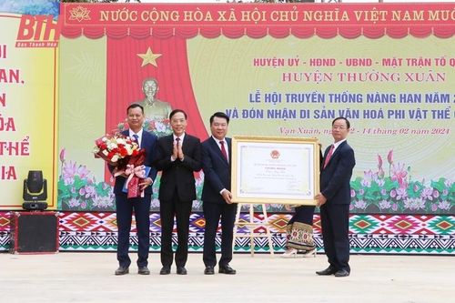 Đón nhận Di sản văn hóa phi vật thể Quốc gia Lễ hội Nàng Han