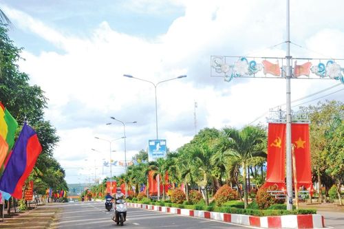 Phát huy nội lực xây dựng Chư Prông giàu mạnh