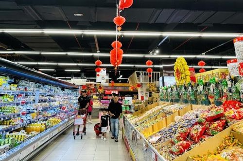Hàng hóa dồi dào, giá cả ổn định