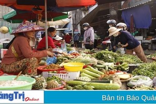 Giá thực phẩm tăng nhẹ sau Tết