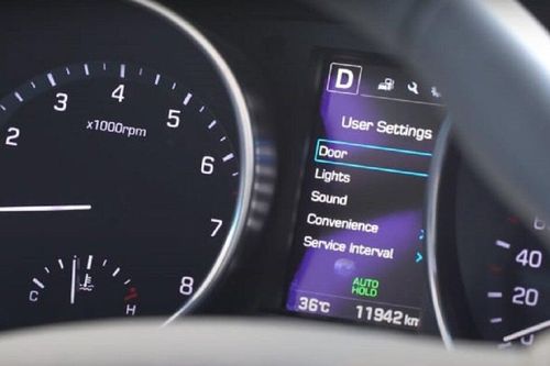 Cách sử dụng tính năng auto-hold cho tài xế mới