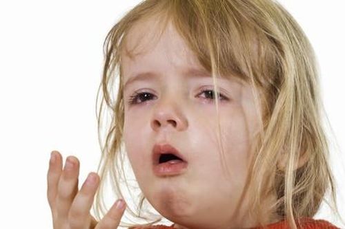 Trẻ nôn ra máu, đi ngoài phân đen là bệnh gì? Khi nào cần cấp cứu ngay?