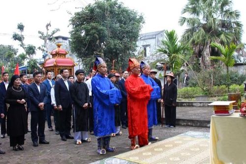 Thái Nguyên khai Hội đền Đuổm và Hội báo Xuân Giáp Thìn