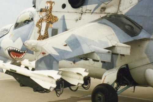 Liên Xô thử nghiệm R-60 trên Mi-24 mang lại gợi ý đặc biệt
