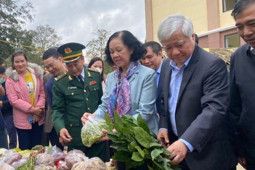 Mùa Xuân về trên 'Cổng Trời' Cha Lo