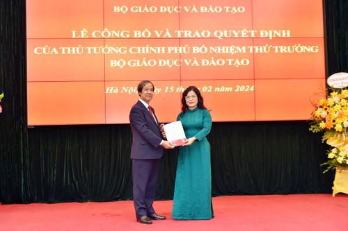 Công bố và trao Quyết định của Thủ tướng bổ nhiệm Thứ trưởng Bộ GD&ĐT