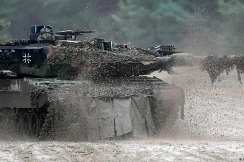 Đức đạt mục tiêu ngân sách NATO lần đầu tiên kể từ Chiến tranh Lạnh