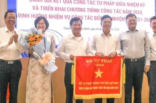 Đầu Xuân, 'gõ cửa' Tư pháp địa phương