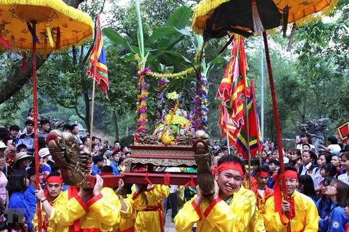 Bốn lễ hội truyền thống lớn ở Hà Nội vào mùng 6 Tết