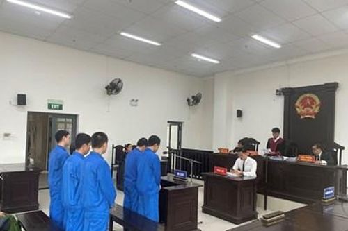 Chiếm đoạt tiền đặt cọc của shipper, 2 đối tượng lãnh án