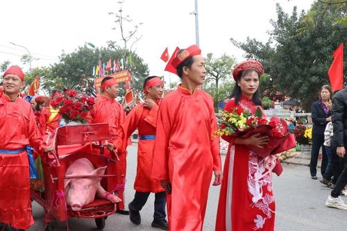 Độc đáo lễ hội chém lợn làng Ném Thượng ở Bắc Ninh