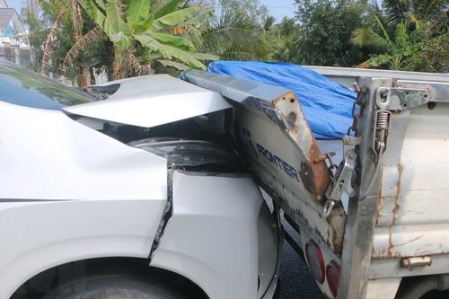 Sóc Trăng: Năm xe ôtô đâm liên hoàn trên tuyến Quản Lộ Phụng Hiệp-Cà Mau