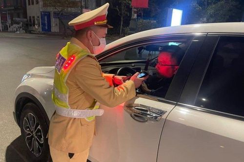 Nghệ An phát hiện hơn 1.000 người vi phạm nồng độ cồn trong 7 ngày Tết