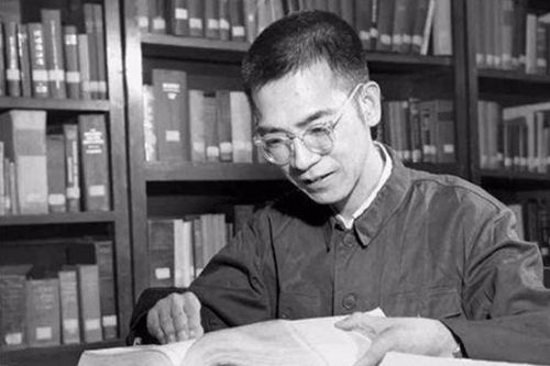 'Thiên tài Toán học' 47 tuổi lấy vợ, sinh đứa con trai bị hàng xóm chê 'hư hỏng': Kết quả nhiều năm sau khiến ai nấy kinh ngạc