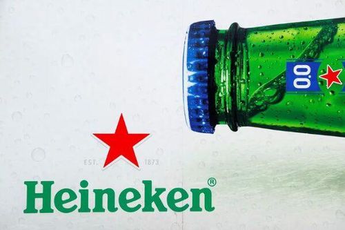 Cổ phiếu Heineken trượt dốc theo triển vọng năm 2024