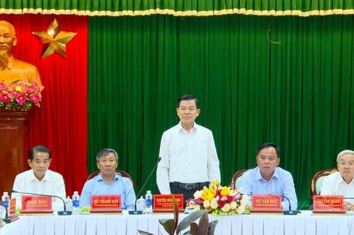 Năm 2024 chỉ bàn làm không bàn lùi