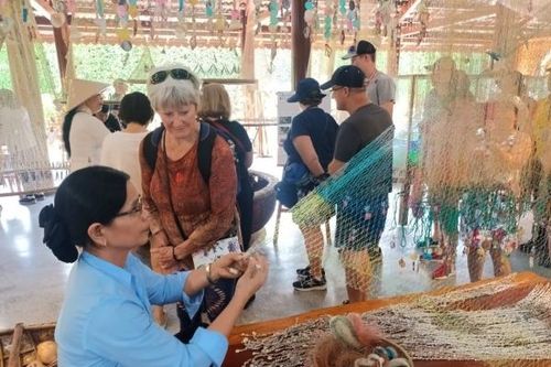 Cần bám chặt những giá trị văn hóa cốt lõi để phát triển du lịch
